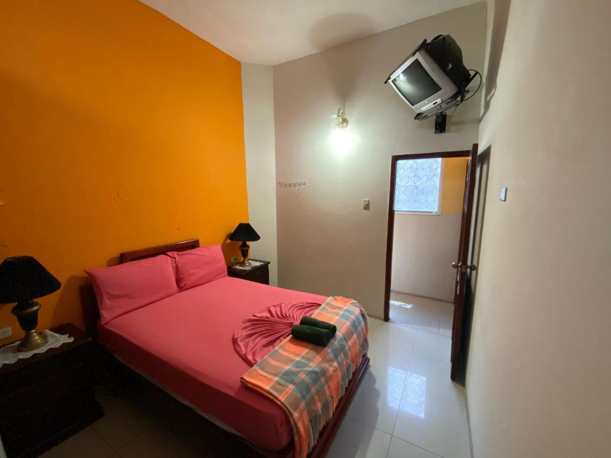 Hostal Puerto Azul Manta Luaran gambar