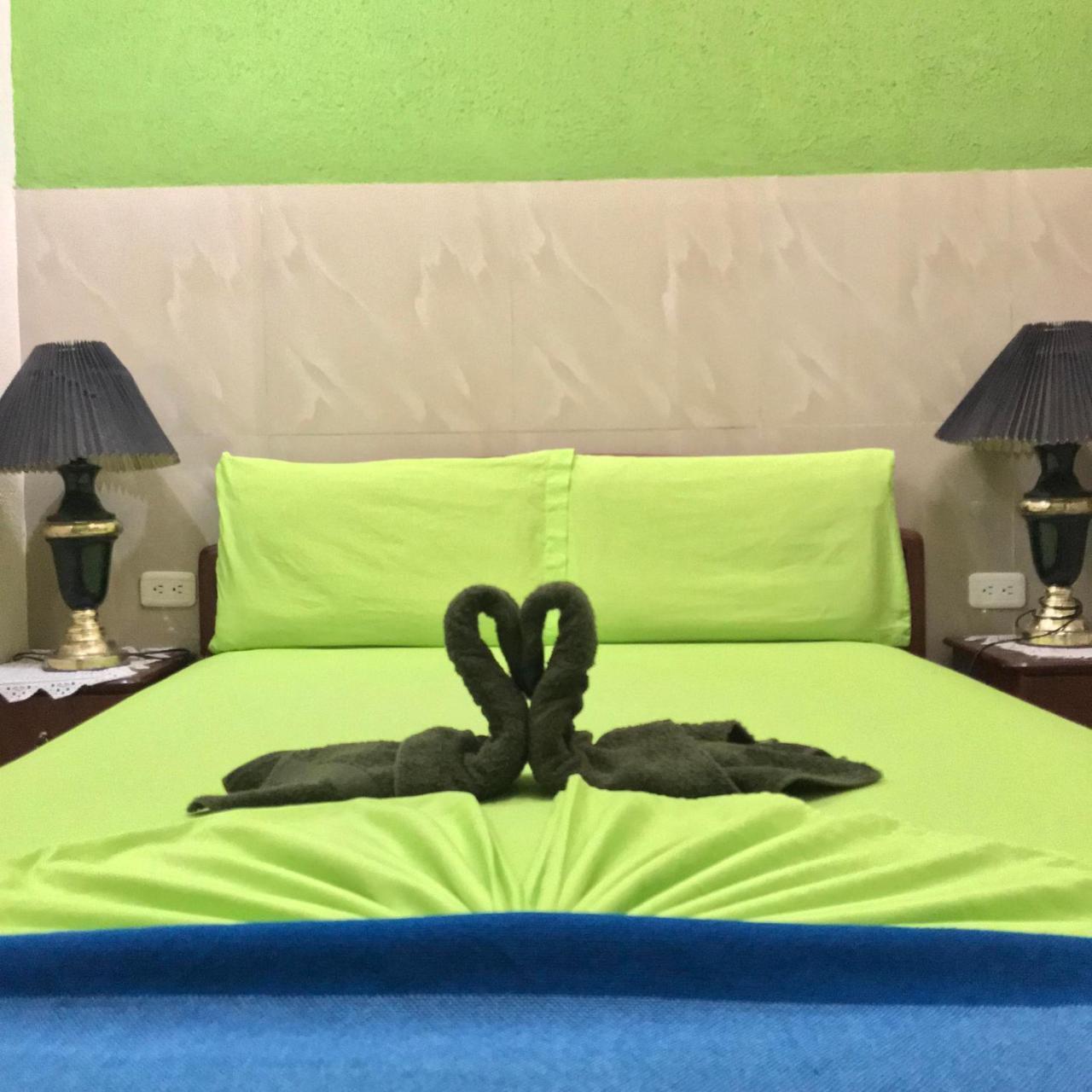 Hostal Puerto Azul Manta Luaran gambar